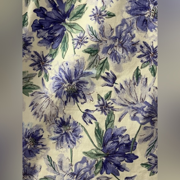 NWT Lush Colette Puff Sleeve Cotton Top Size Large Cream with Purple Flowers - Picture 5 of 9